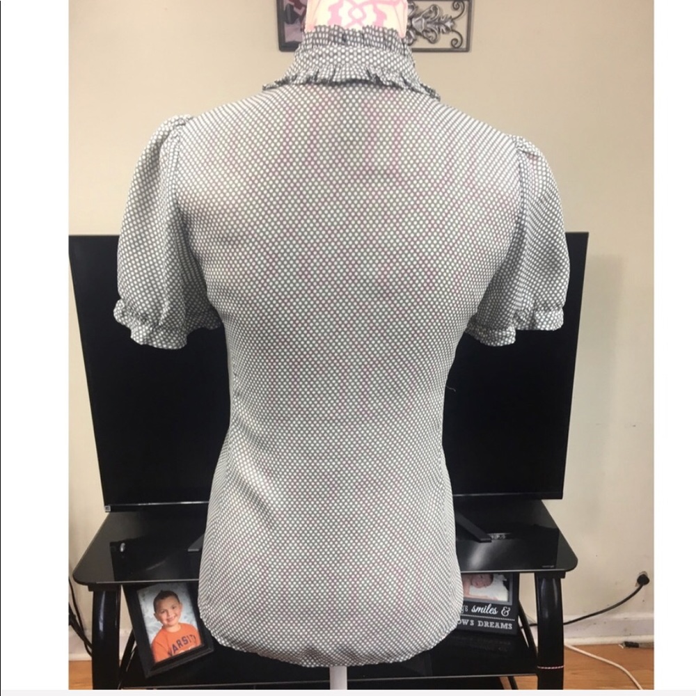 Fossil ruffled button down blouse - Picture 4 of 4